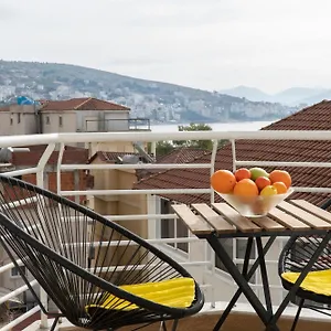 Memories Apartment