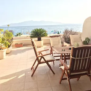 Wonderful Bay Apartment